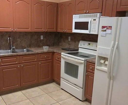 2nd image of 13550 SW 260th St