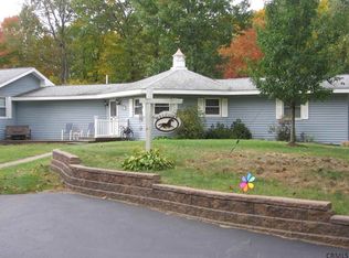 34 Brightman Rd, Mechanicville, NY 12118