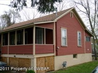 13 Carpenter Rd, Harveys Lake, PA 18618