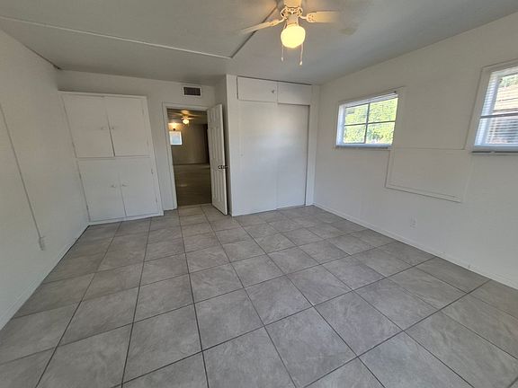 3rd image of 1131 S Avenue C APT B