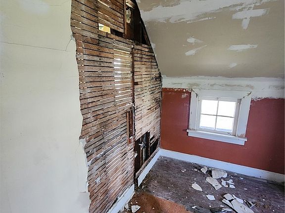 5th image of 12607 Oakfield Ave