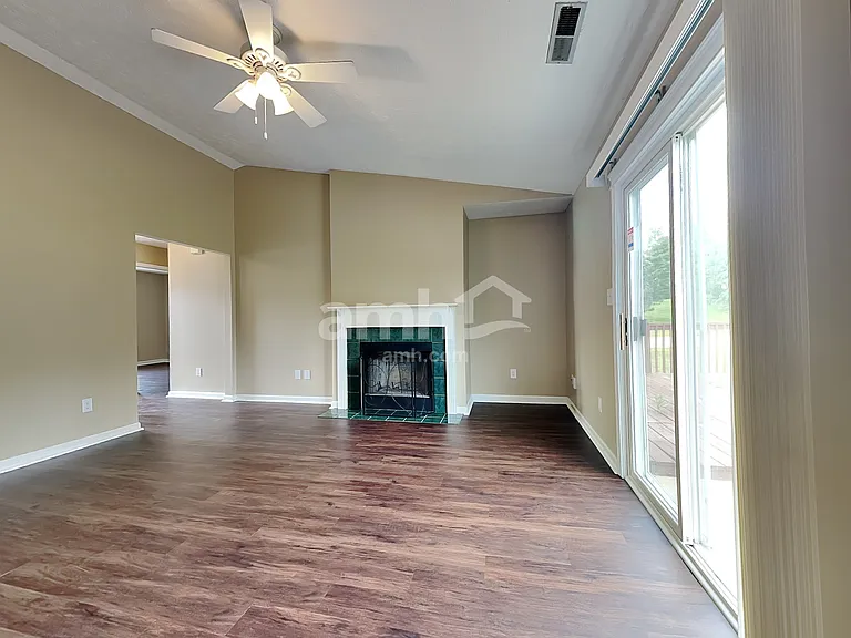 12071 Driftstone Dr — Photo 8