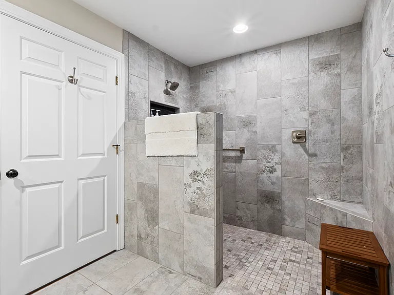 1464 Palisades Rd — Photo 18