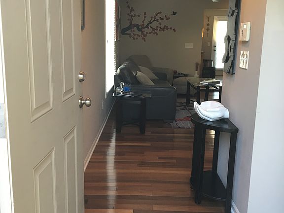3rd image of 13113 Everett Ct