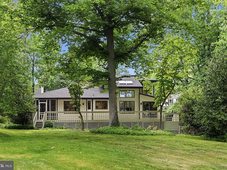22 Poplar Point Rd — Photo 34