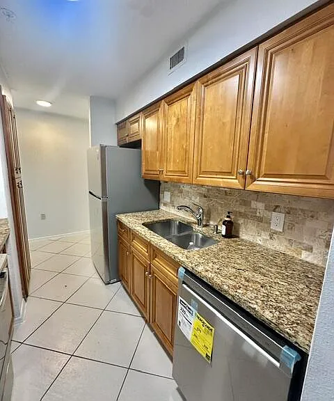 2305 N Congress Ave #11 — Photo 5