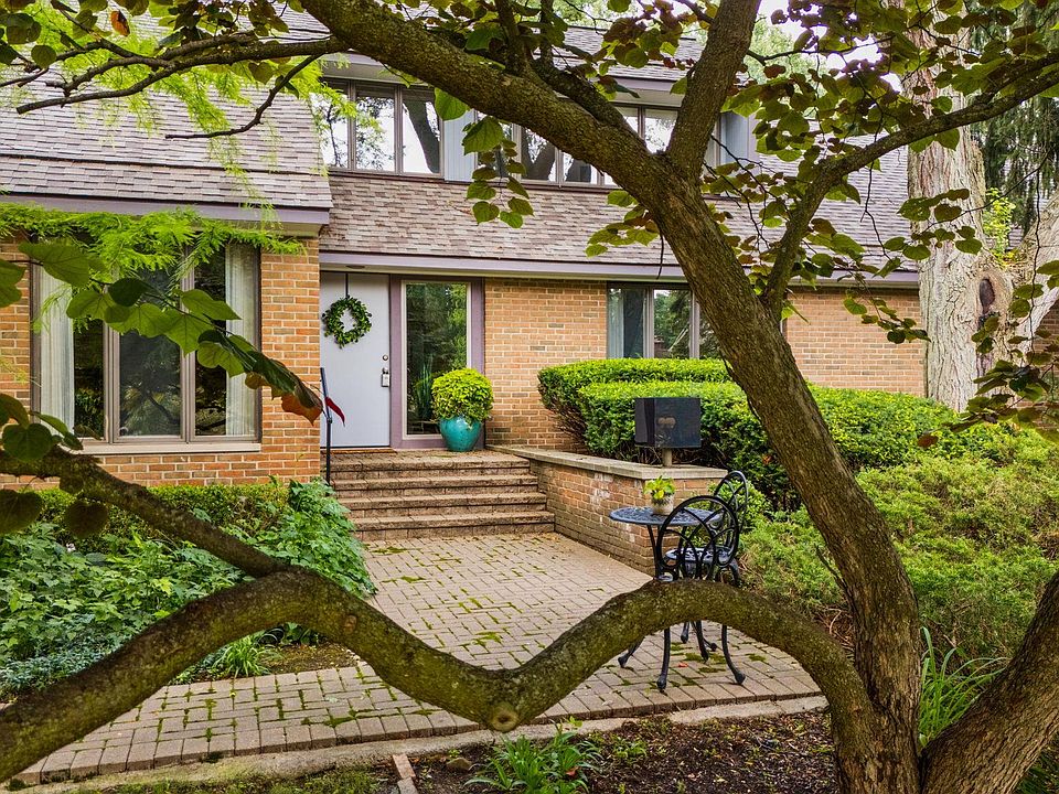 1st image of 47594 Norton Ct