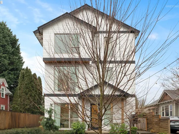 1122 SE Tenino St, Portland, OR 97202