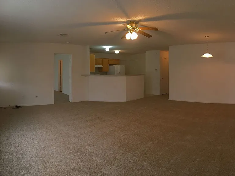 5817 Medina Dr — Photo 4
