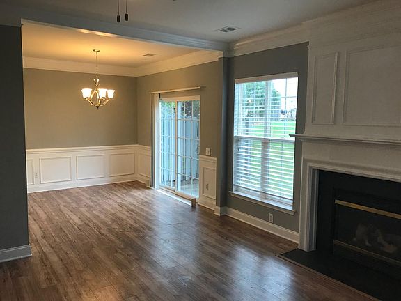 5th image of 10219 Garmoyle St
