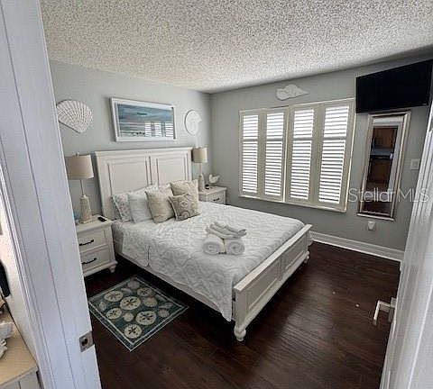 3rd image of 708 Gulf Blvd APT D