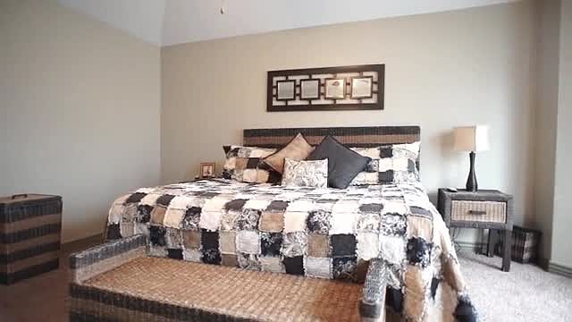 2nd image of 2828 W 2125 N