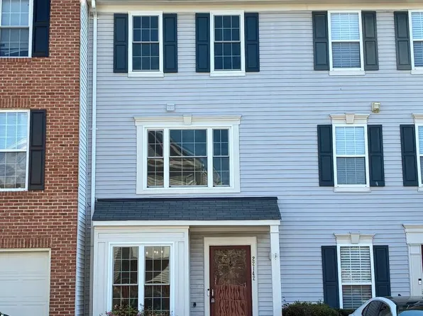 22142 Trailside Sq, Sterling, VA 20164