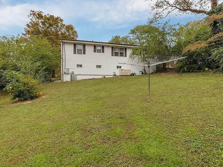 506 Acorn Ct — Photo 13