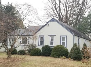 12332 McCrossin Ln, Potomac, MD 20854