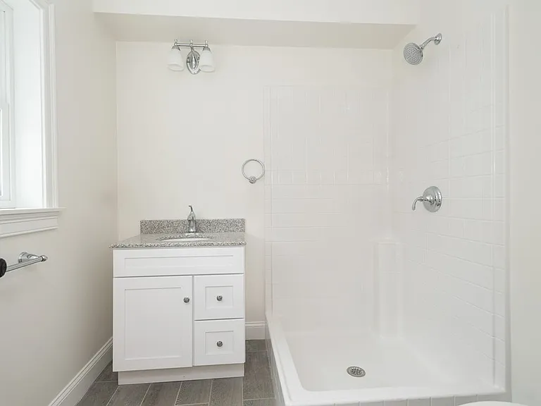 15 Cotting St #1 — Photo 3