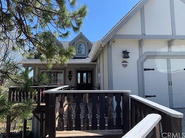 1st image of 417 Emerald Dr