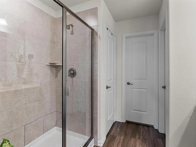 671 Farmstead Dr — Photo 15