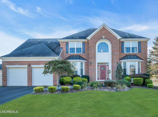 7 Churchill Ct, Jackson, NJ 08527