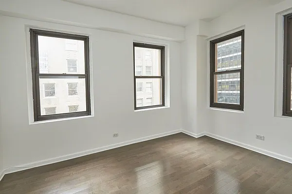 Sold by Compass | media 16