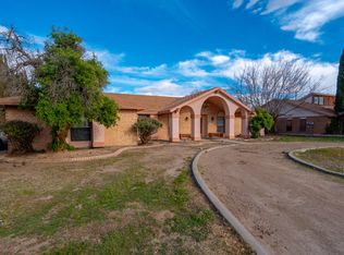 5376 Country Oaks Dr, El Paso, TX 79932