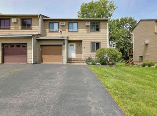 7 Briar Ct, Fishkill, NY 12524