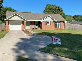 12005 Seasons Ct SE, Huntsville, AL 35803