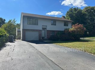 45-47 Metropolitan Ave, Cranston, RI 02920