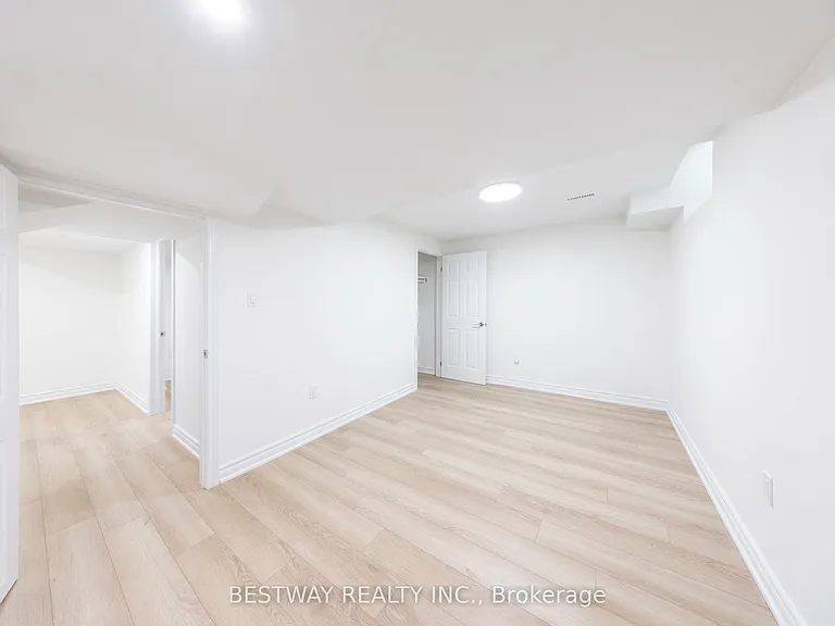96 Kearney Dr #BASEMENT — Photo 10