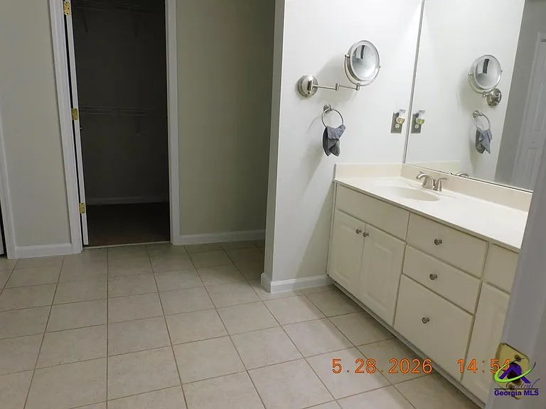 611 Links View Dr — Photo 9