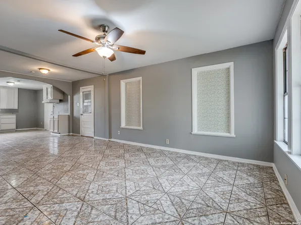 438 MCDOUGAL AVE, San Antonio, TX 78223