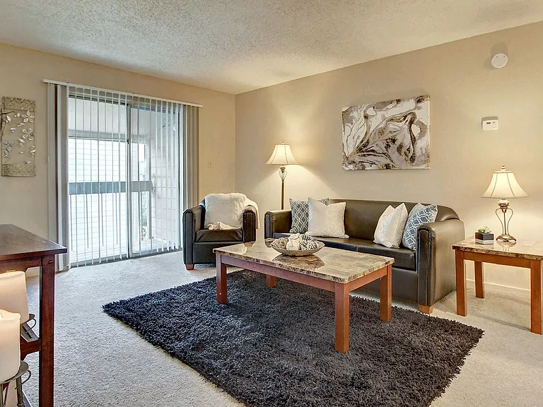 Sawmill Apartments — Photo 10