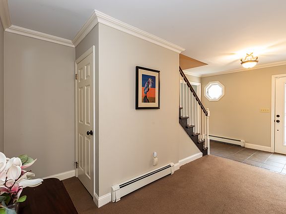 70 Florida Hill Road