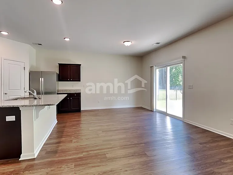 130 Orion Way — Photo 7