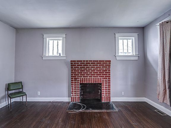 3rd image of 1016 Dearing St
