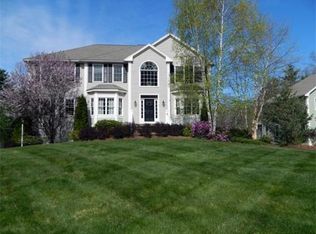 8 Chongris Cir, Andover, MA 01810