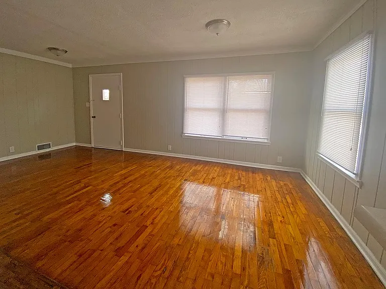 9239 McGee St — Photo 9