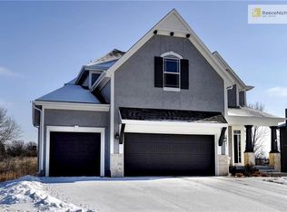 20721 Skyview Ln, Spring Hill, KS 66083