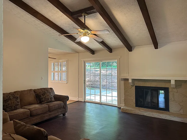 678 Shagbark Ct SE — Photo 27