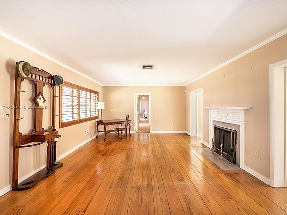 3rd image of 1340 Sopera Ave