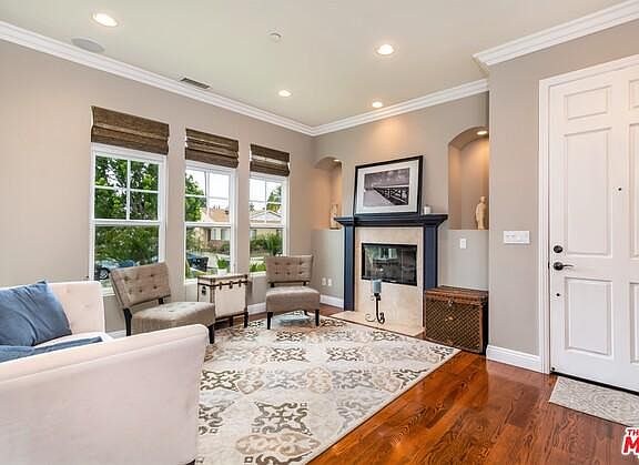 2nd image of 3972 Tilden Ave
