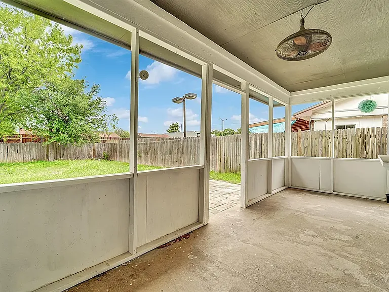 3305 Judy Lynn Dr — Photo 20