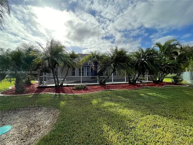 2710 Augusta Dr — Photo 10