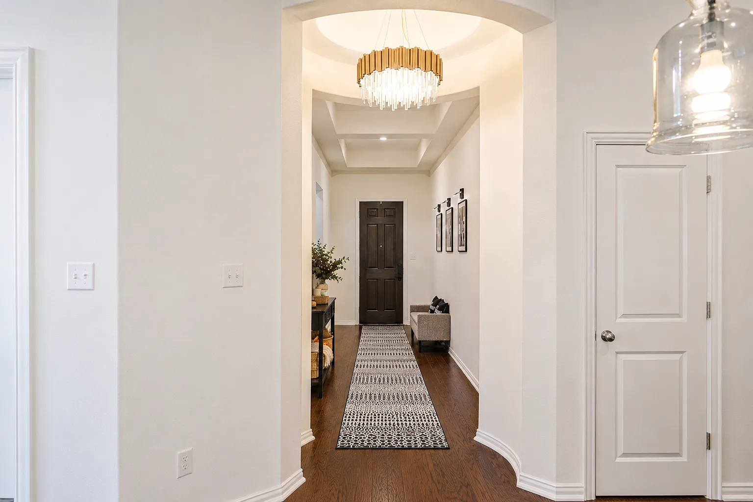 4 bed, 2203 sqft, $2,595 — Photo 4
