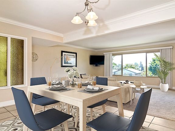 5th image of 6884 Hyde Park Dr Unit G