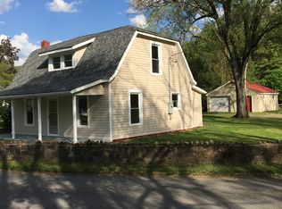 413 Monroe St, Narrows, VA 24124