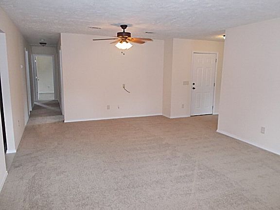 5th image of 5841 Elf Ln