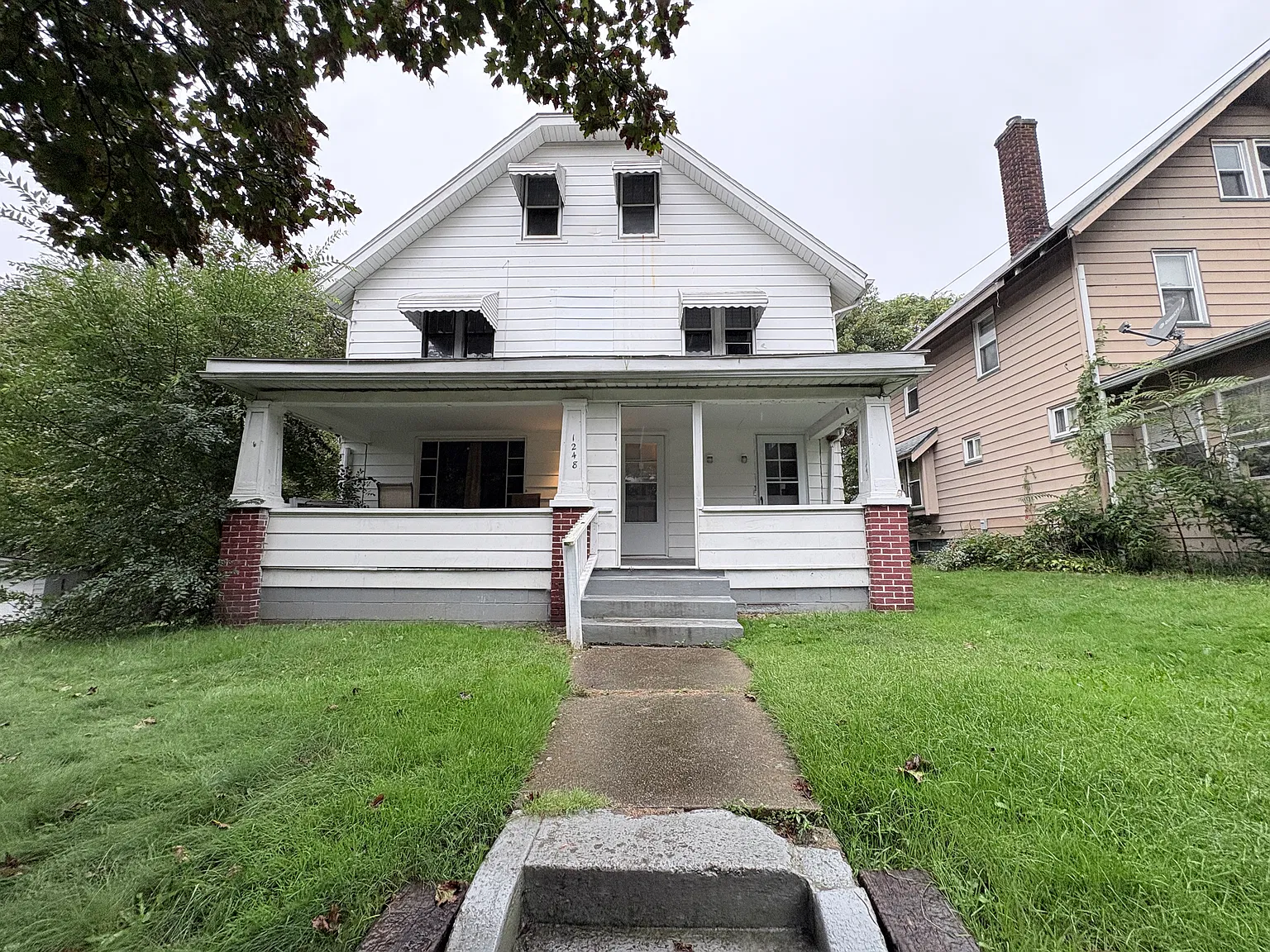 3 bed, $1,250 — Photo 1