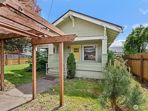 4th image of 505 W Young Street
