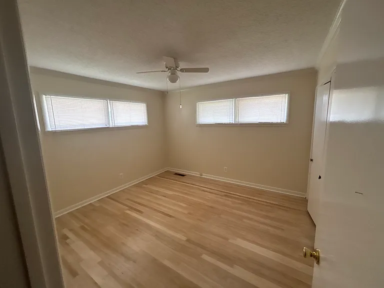 Front bedroom.